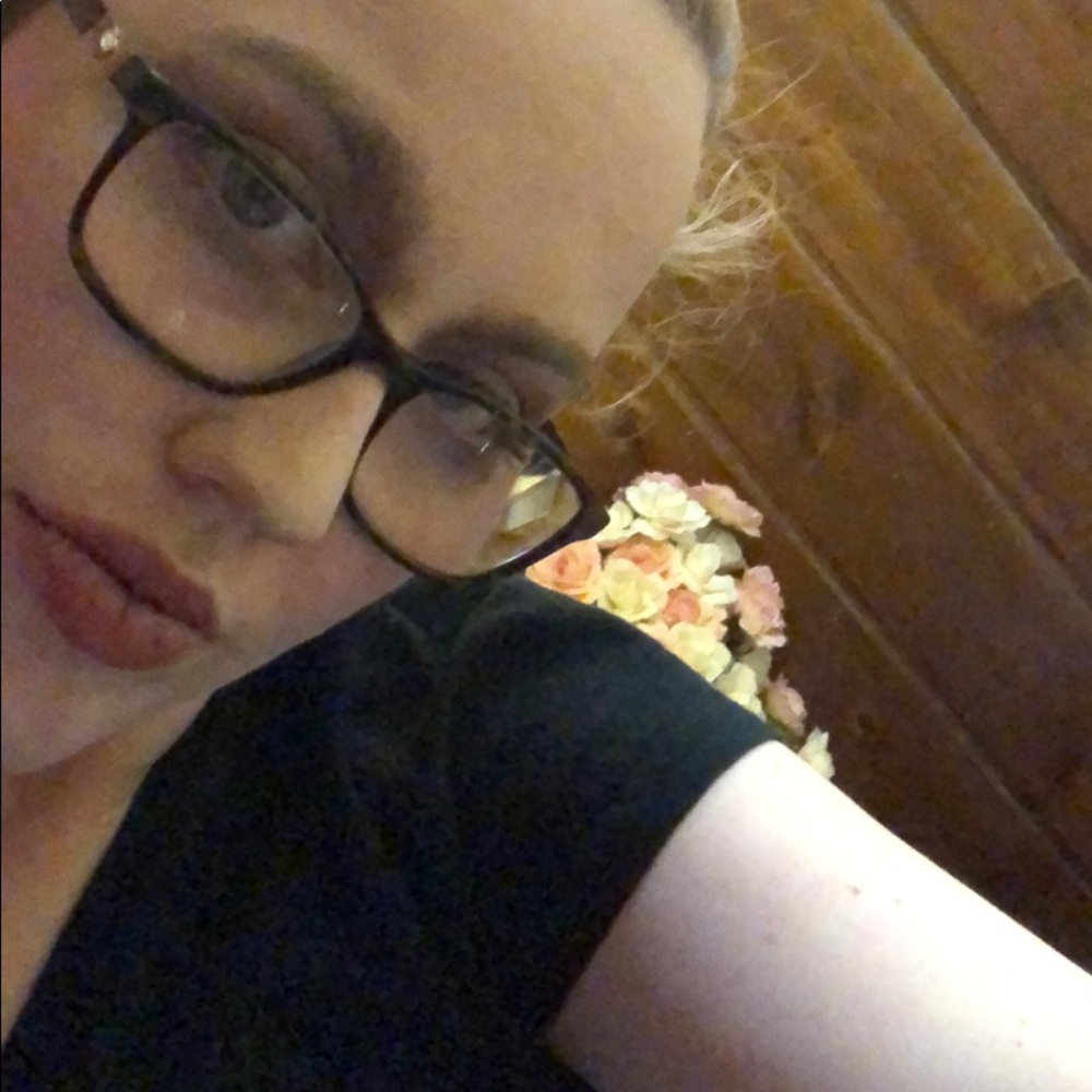 Meet your Posher, Christina